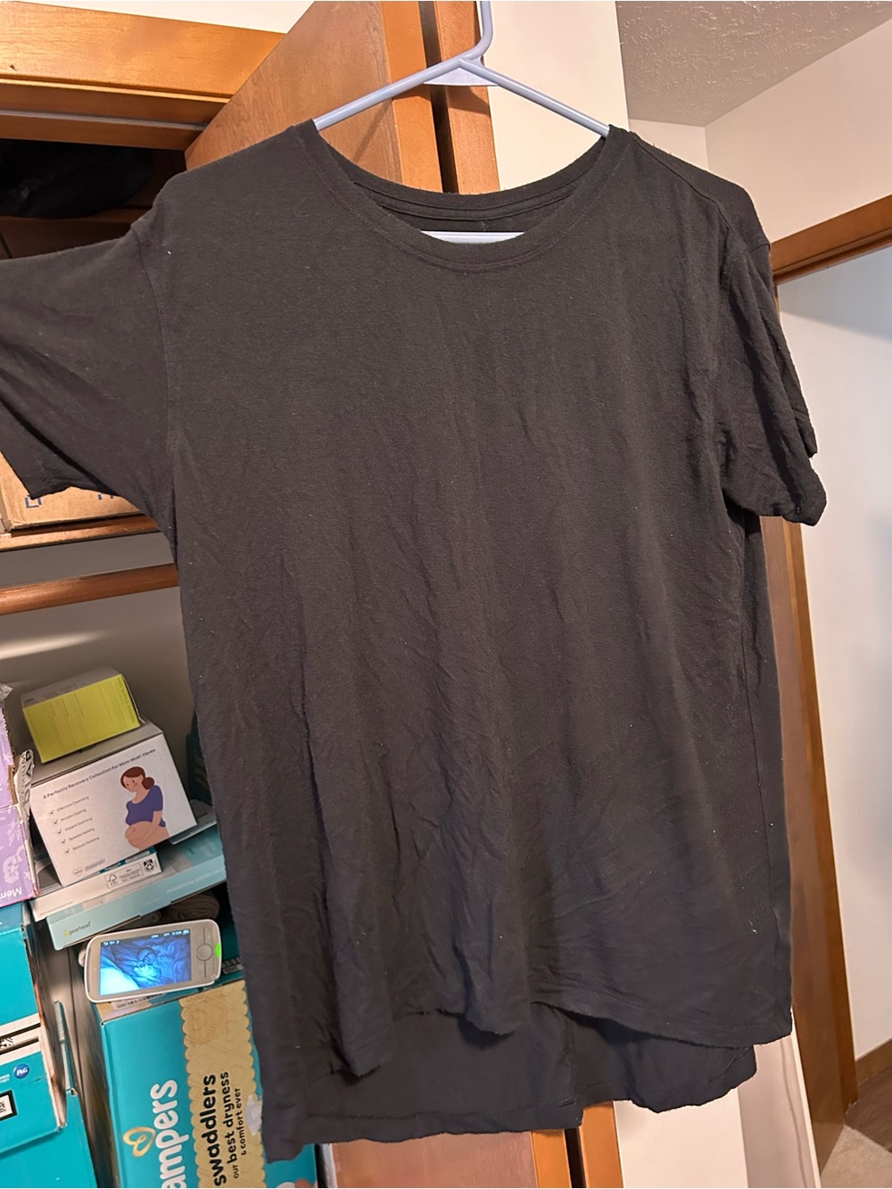 American Eagle Outfitters Black Short-Sleeve Crewneck Tee